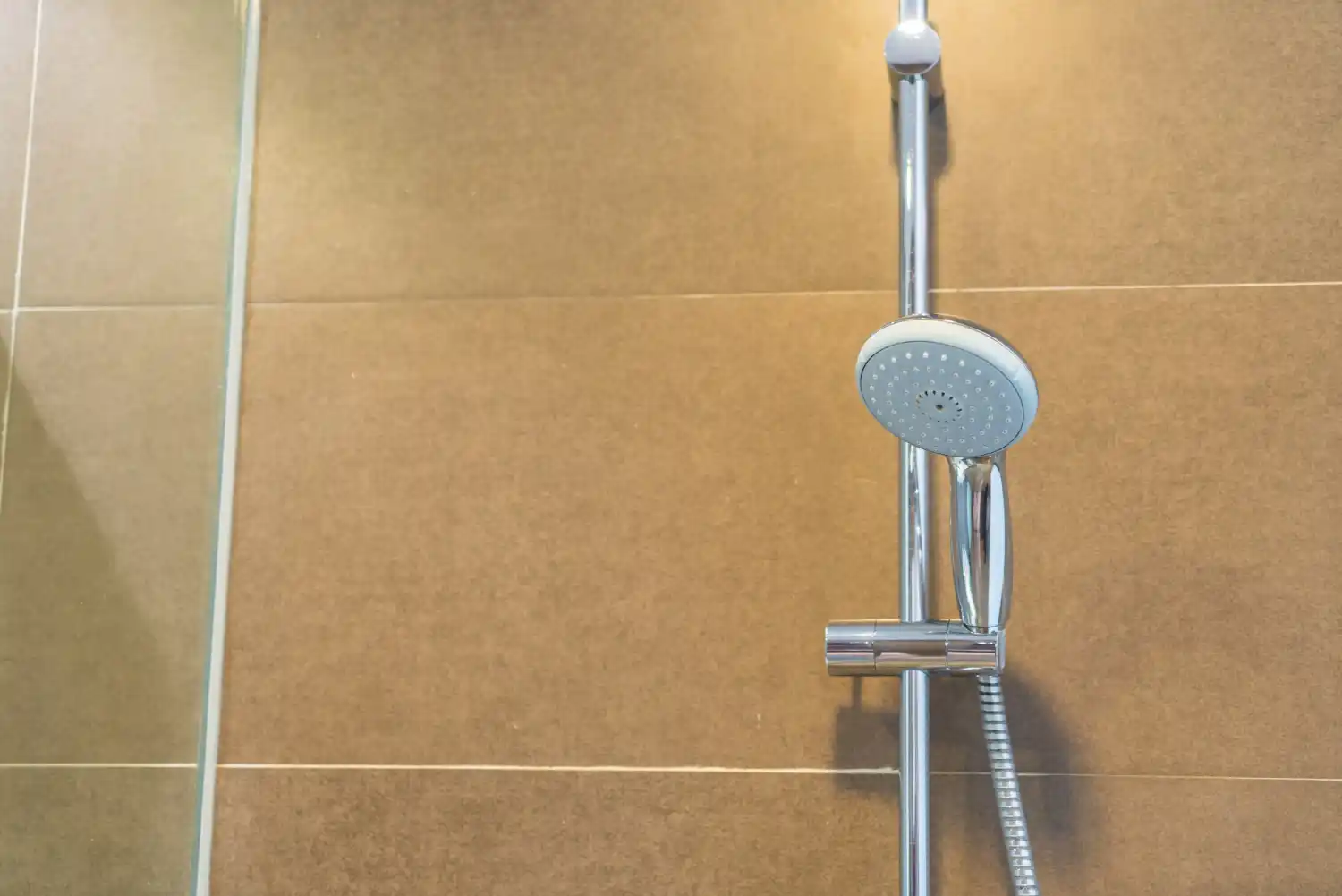 Shower-Silicone-Sealing